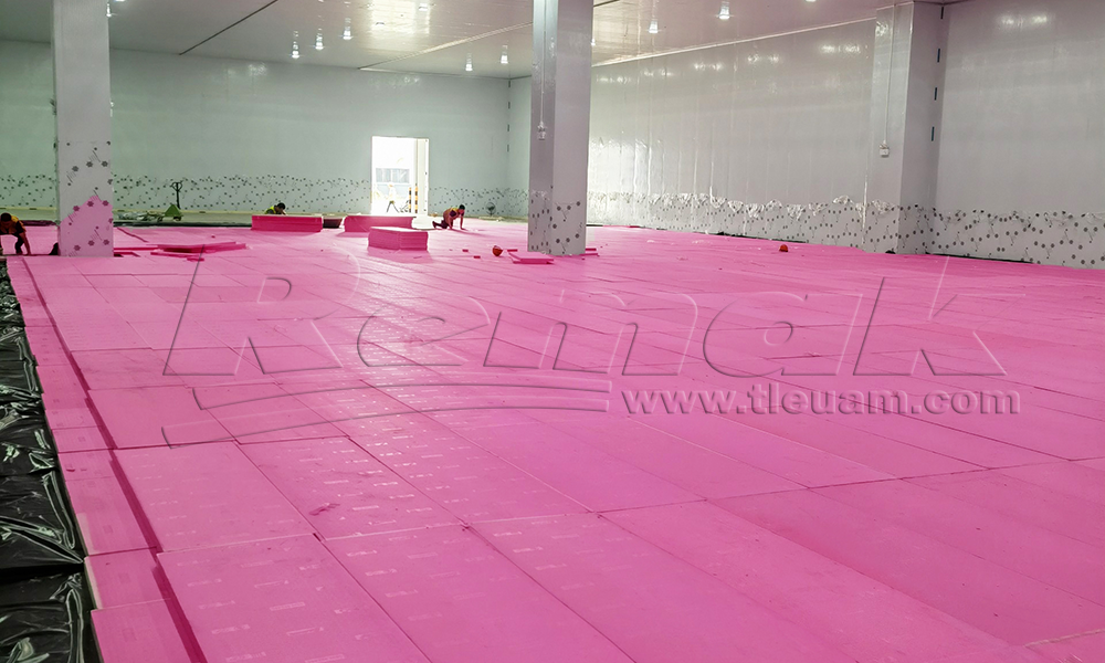 Sàn kho lạnh tại Công trình BW Industrial Hải Phòng với sử dụng 3.000m² tấm xốp cách nhiệt Remak® XPS